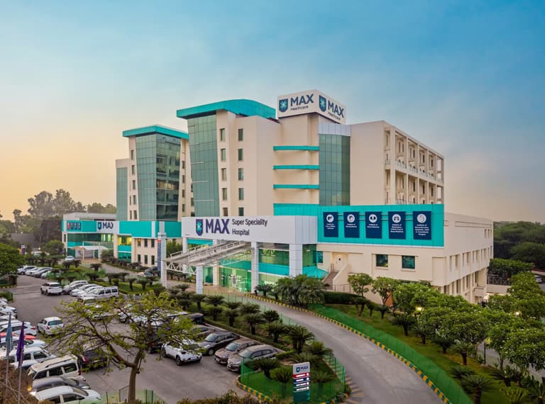 Max Super Speciality Hospital Noida