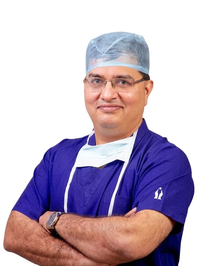 Dr. Manoj Padman – Especialista Experiente em Ortopedia Pediátrica