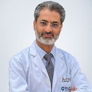 الدكتور شفيق أحمد - مدير جراحة المسالك البولية، طب الذكورة وزرع الكلى مستشفى بي إل كيه ماكس متعدد التخصصات، نيو دلهي