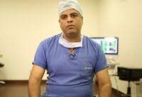 Д-р Сурадж Мунджал — основатель и главный хирург The Sight Avenue, Нью-Дели