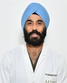Dr. I. P. S. Oberoi – Expert in Robotic Joint Replacement & Arthroscopy Surgery