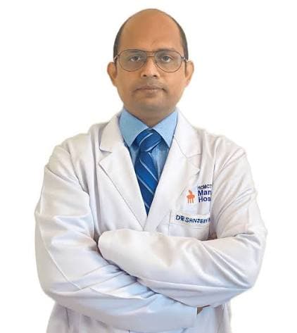 Dr. Sanjeev Kumar – Expert in GI, HPB & Robotic Surgical Oncology
